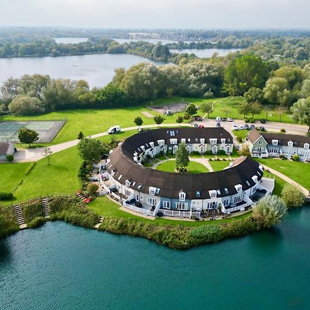 Nyhavn Lakeside Cottage Cirencester Buitenkant foto