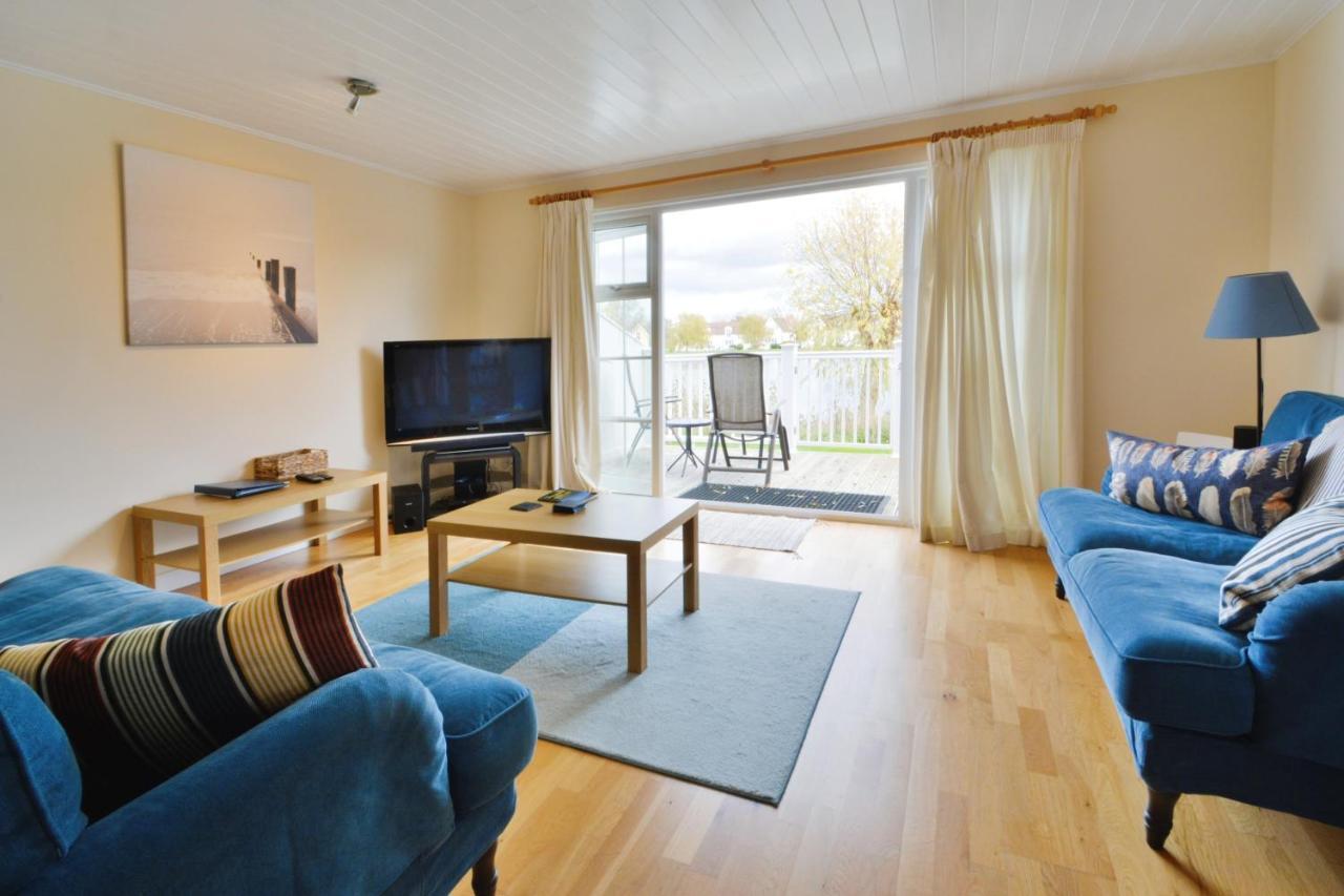 Nyhavn Lakeside Cottage Cirencester Buitenkant foto